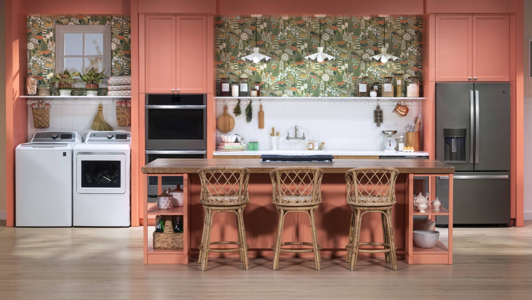 Traditional Peach Cozy Kitchen Design